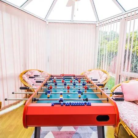 Amazing Modern 3 Bedroom W Parking And Wifi * Bristol