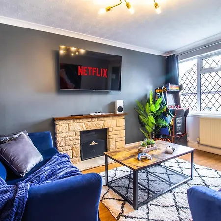 Amazing Modern 3 Bedroom W Parking And Wifi Apartment Bristol